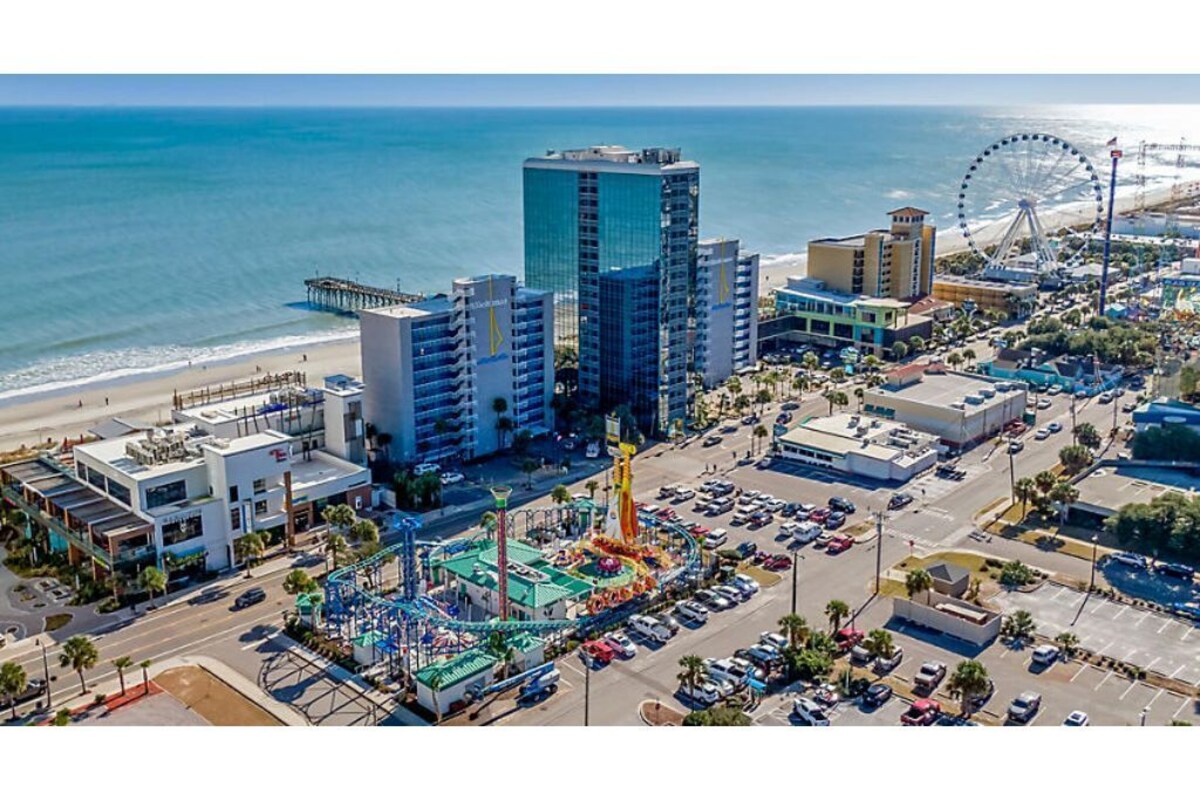 BEAUTIFUL DESTINATION: Seaglass Towers 4th of July