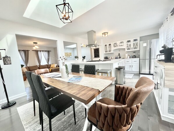 Beautiful open kitchen with plenty of seating