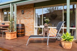 Outdoor deck with sun lounge. Pet friendly