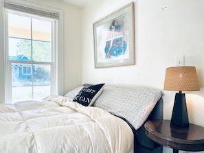 Cozy master bedroom with queen bed