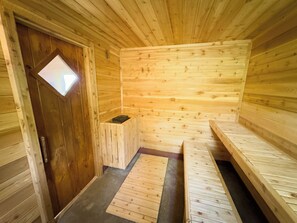 Private sauna building
