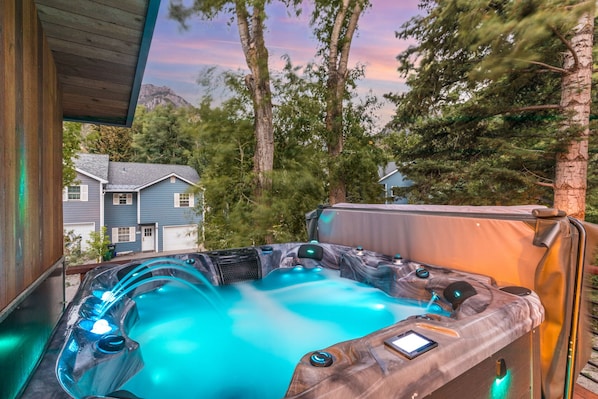 Amazing Views from Hot Tub!