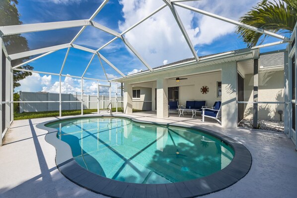 Private pool vacation rental in Cape Coral, Florida