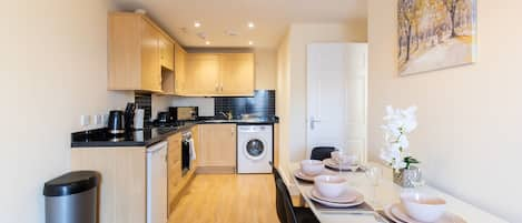 Kitchen/Dining area