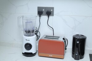Kaffee und/oder Kaffeemaschine