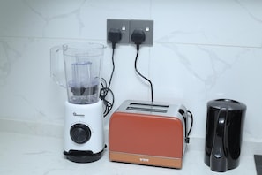 Kaffee und/oder Kaffeemaschine