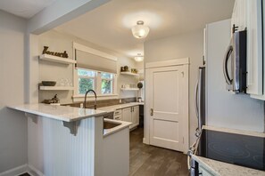 Denver Furnished Rental - Kitchen