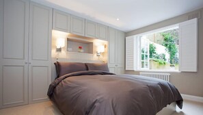 King sized bed - Bedroom 2