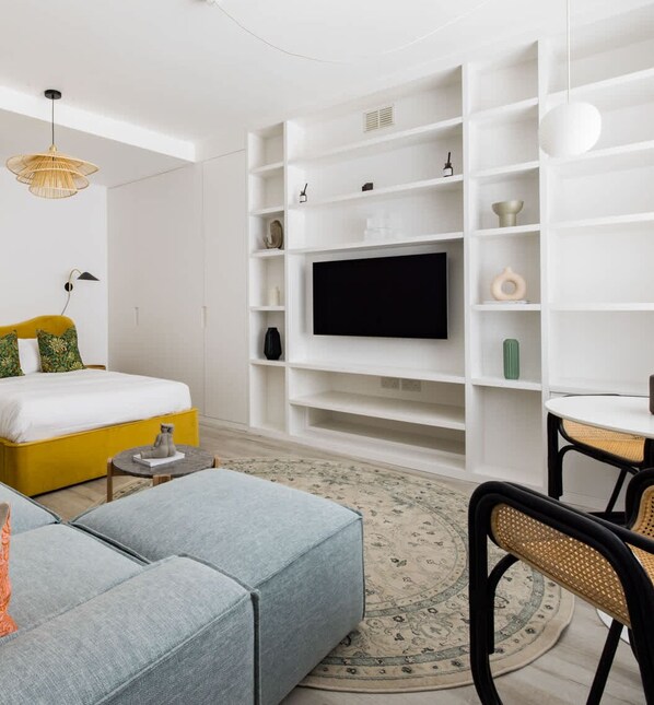 Hogarth Road open-concept living area