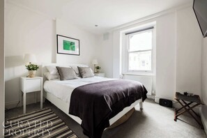 Double bed - Bedroom 2