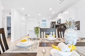 Dining Room#Disney #Parks #StoreyLake #Apartment #Vacation #Rental #Kissimmee #Orlando