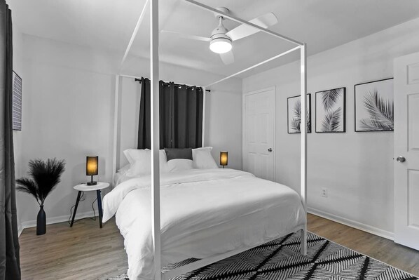 Spend the night in our queen sized canopy bed with a plush mattress and crisp sheets! 