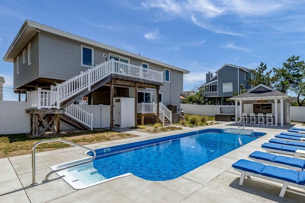 Private Pool Area