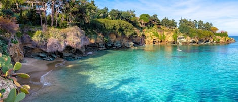 Een klein strand in Agia Pelagia