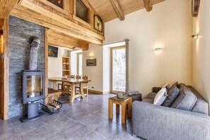 Open plan kitchen, dining and living area