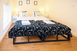 Twin bedroom