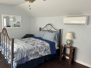 A very simple space. No clutter--only comfort so you can rest soundly!