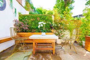 Lovely private garden