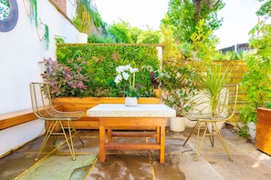 Lovely private garden