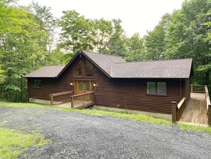 Hillside Haus, no stairs to main entrance.  