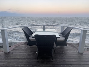 Incredible place to dine and watch the moon rise.