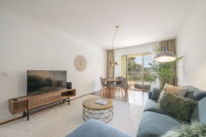 Livingroom with a TV 