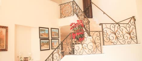 Beautiful accented staircase 