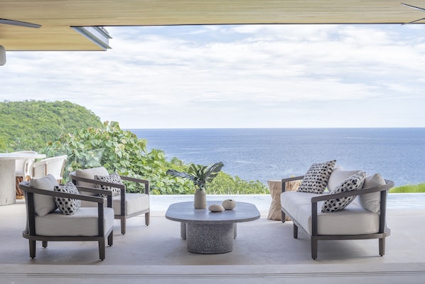 Veranda, Ocean View