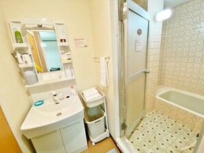 Sink & Bathroom