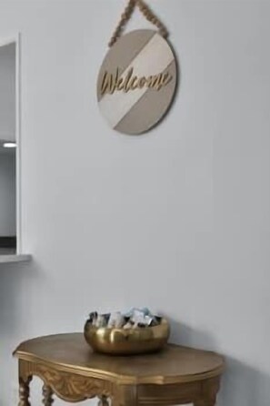 Guest welcome upon entrance into home 