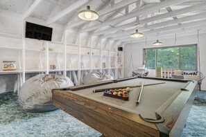 Garage Loft Game room shared with other units