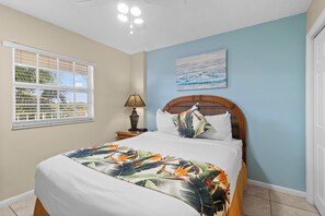 Unit with 1 Queen bed