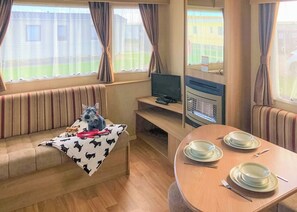 Juniper Standard (Pet Friendly) - The Chase Holiday Park, Ingoldmells, Nr Skegness