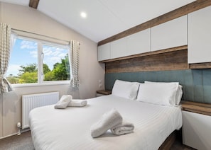 Whitesands - Meadow House Holiday Park, Summerhill, Amroth