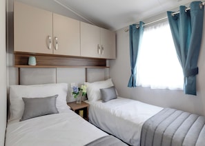 Beech 2 - Andrewshayes Holiday Park, Axminster