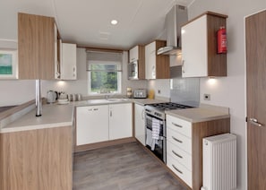 Beech 2 - Andrewshayes Holiday Park, Axminster