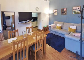 Carmarthenshire Cottage - Grondre Holiday Park, Clunderwen, Nr Narberth