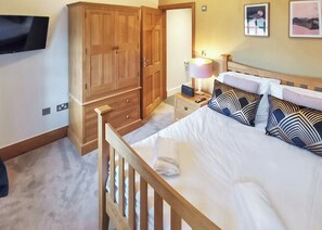 Carmarthenshire Cottage - Grondre Holiday Park, Clunderwen, Nr Narberth