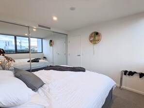 Bedroom with king size bed