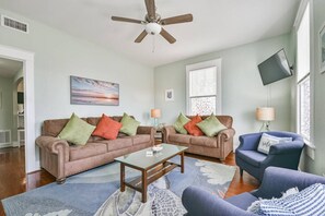 Spacious living room with Smart TV