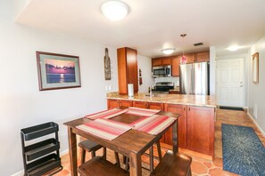 St. Augustine Beach Rentals Dining Room