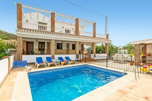 Villa Hacilla image