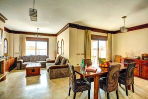 Villa Ramos Lara image
