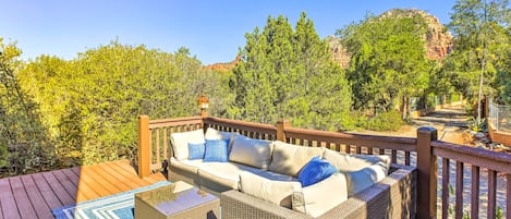 Sedona Vacation Rental | 2BR | 2BA | 1,297 Sq Ft | Stairs Required