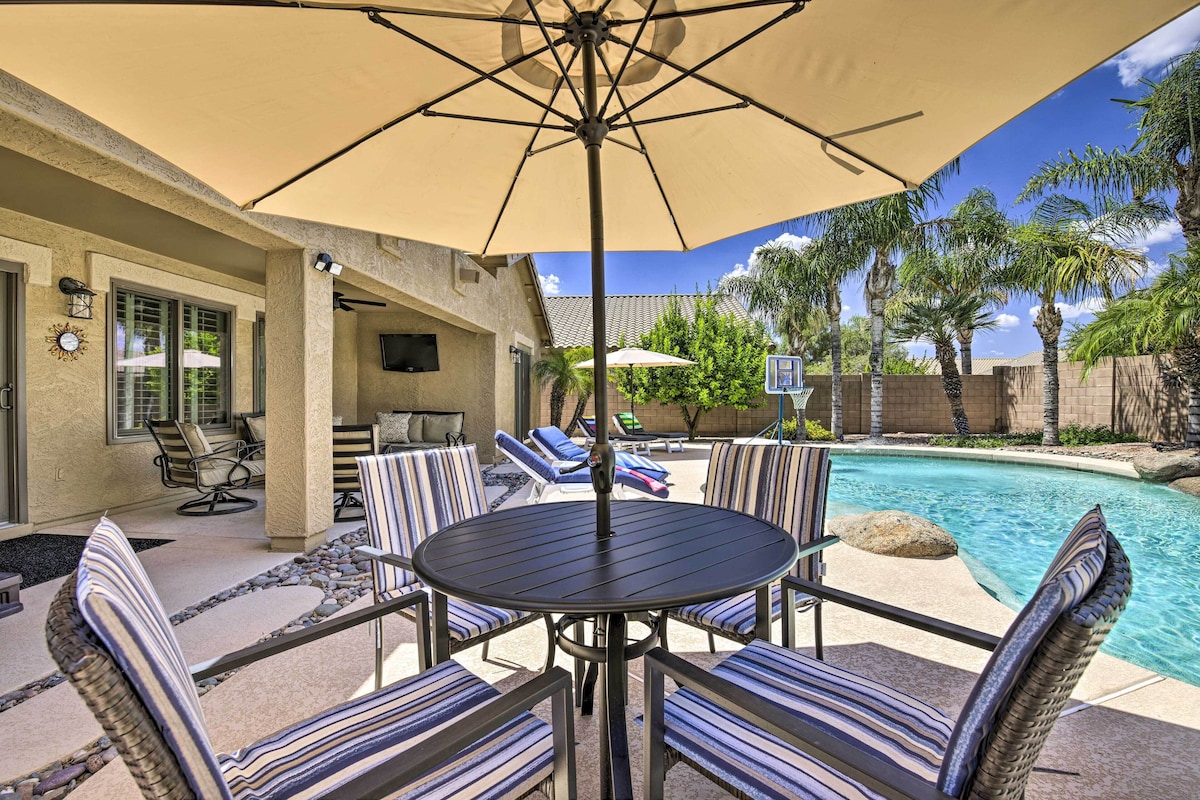 Mesa Oasis Desert Getaway: Pool, Hot Tub, Patio!