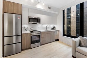 Noma Washington 1 Bedroom Kitchen