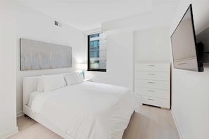 Noma Washington 2 Bed / 1 Bath Bedroom