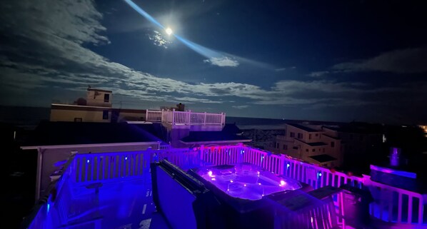 Hot Tub on a monnlite night
