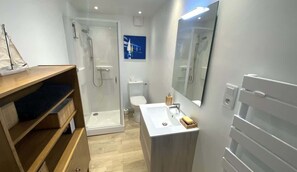 bathroom first floor