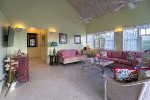 Living area on looking passage to the bedrooms/bathrooms 